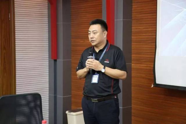 走進(jìn)工廠、業(yè)務(wù)培訓(xùn) 新主流媒體汽車聯(lián)盟對話上汽大通與東南汽車